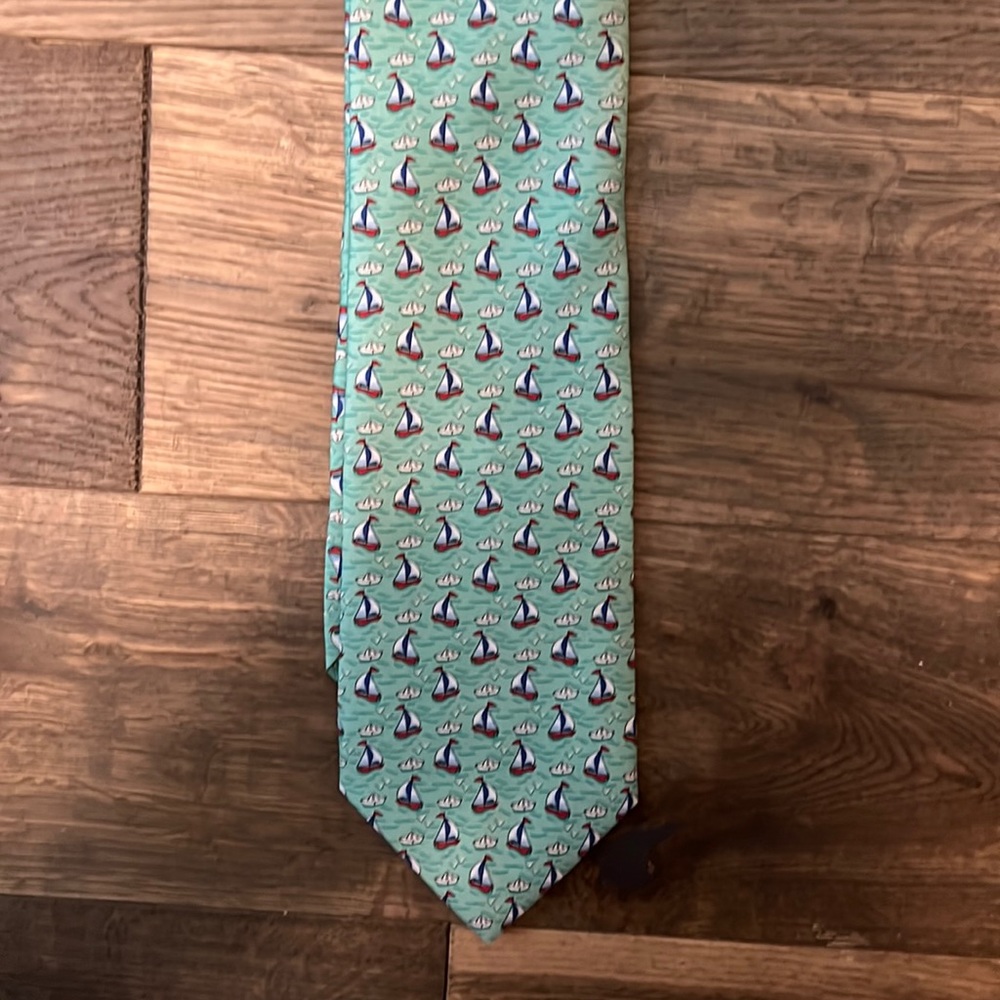 Brooks Brothers sailboats silk necktie